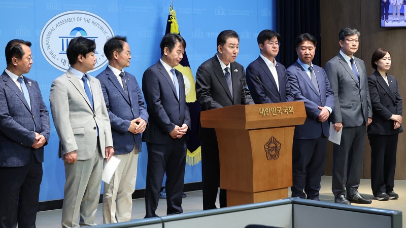 <b>김병기</b> "<b>상법</b> 먼저 처리"…'법사위원장 달라' 야당 요구엔 거절