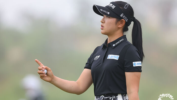 KLPGA <b>이다연</b>, <b>더헤븐</b> 마스터즈 둘째 날 중간 <b>선두</b>