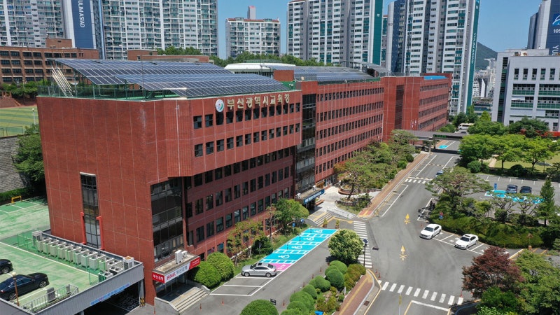 경찰, <b>고교생 사망</b> 동기 조사 주력…교육청은 사학재단 <b>특별감사</b>