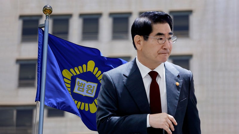 [속보] 법원, <b>김용현 구속</b>심문 25일로…재판부 기피신청엔 계속 검토
