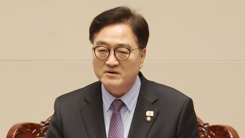 우원식 국회의장 "늦어도 7월 3일, <b>총리 인준 표결</b>"