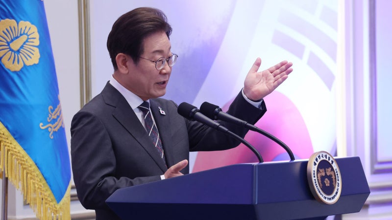 이 대통령, 각 부처 차관 <b>인사 단행</b>…법무차관 '비 특수통' 이진수