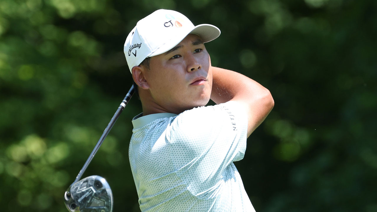 <b>김시우</b>, PGA 투어 <b>존디어 클래식</b> 2R 공동 7위…선두와 2타 차