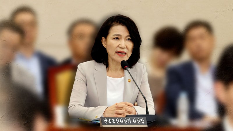 <b>이진숙</b> 방통위원장에 '주의'…"정치 중립 위반"
