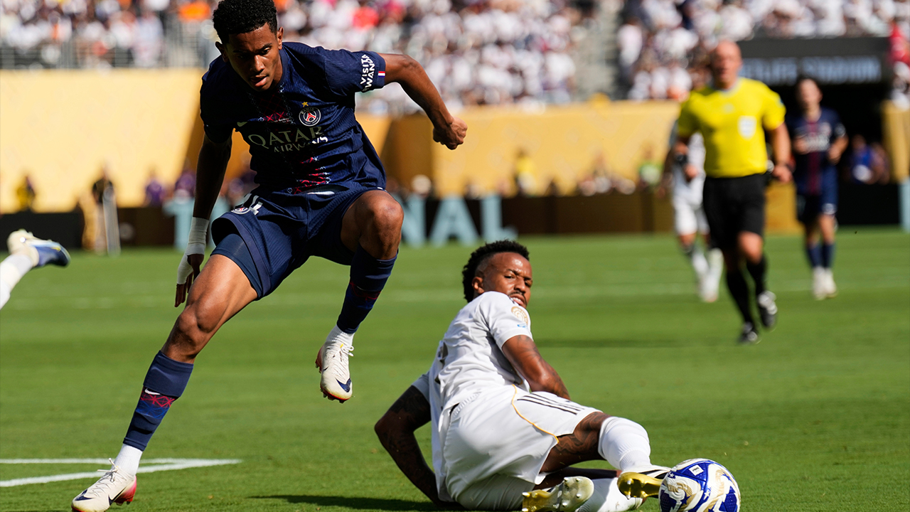 '유럽 챔피언' <b>PSG</b>, 레알 마드리드에 4대 0 완승…<b>클럽월드컵 결승</b>행