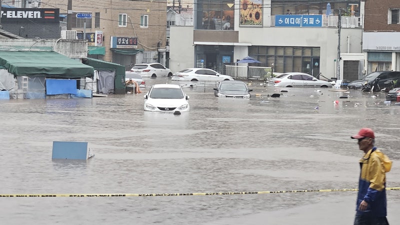 대구 북구 <b>노곡동 침수</b>피해…주택 절반 높이까지 물 차올라