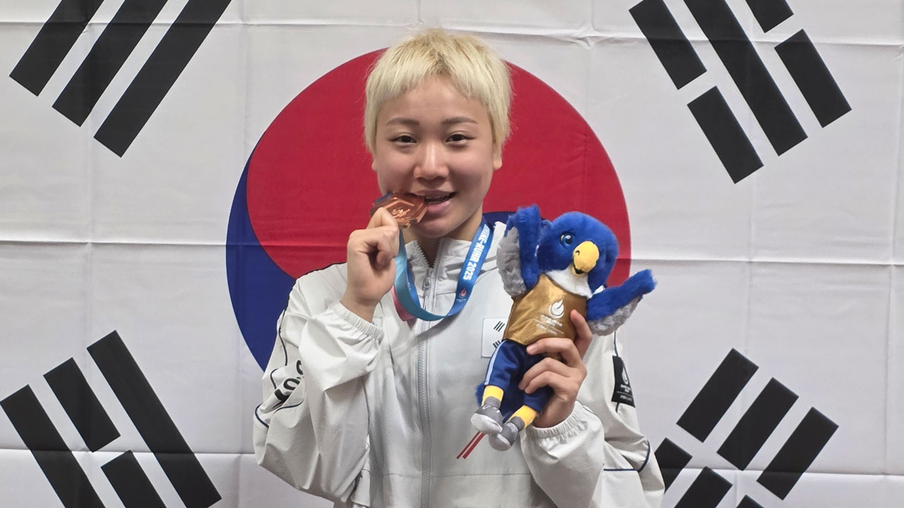 <b>수영 이은지</b>, 여자 배영 200m 한국 신기록…하계U대회 동메달