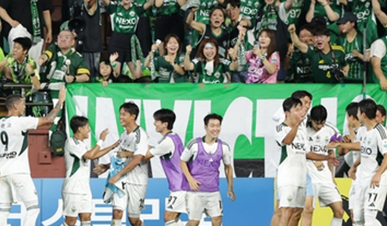 K리그1 <b>전북</b>, <b>포항</b> 꺾고 18경기 무패행진