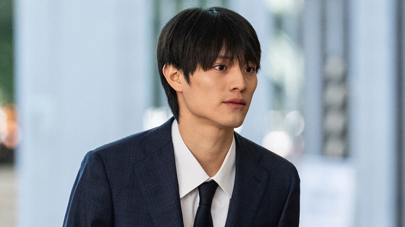 '<b>통역사</b> 강제추행' 일 아이돌 멤버 <b>홍콩</b> 법원서 <b>벌금형</b> 선고