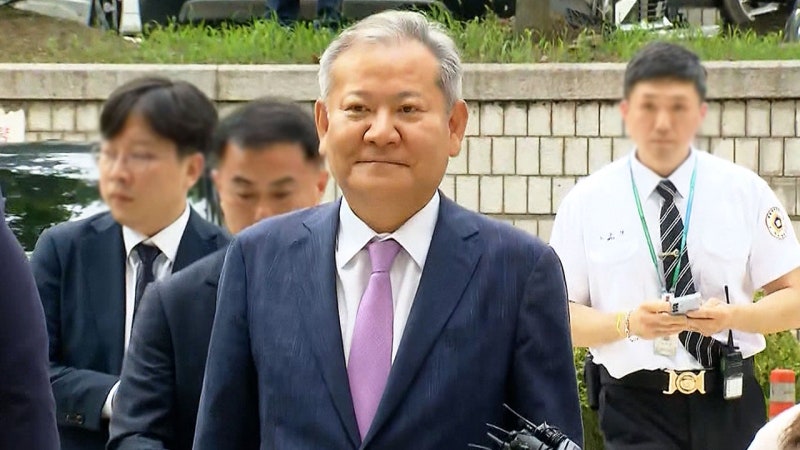 <b>내란</b> 특검, <b>이상민</b> 전 장관 구속기소…<b>내란 가담</b> 혐의