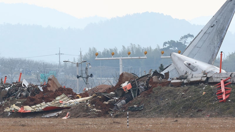 "제주항공 사고 영상은 CG·유족은 배우"…<b>유튜버</b> 2명 <b>징역형</b>