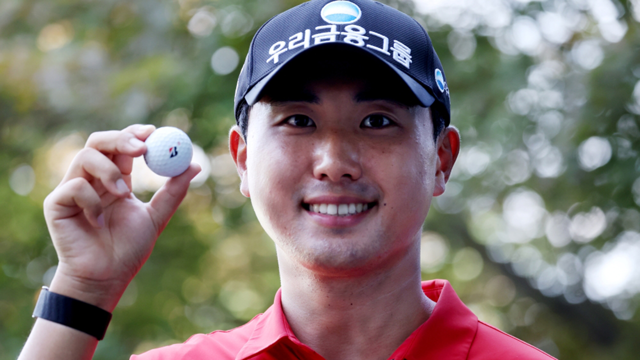 <b>조우영</b>, KPGA 투어 동아회원권그룹오픈 3R서 <b>앨버트로스 기록</b>