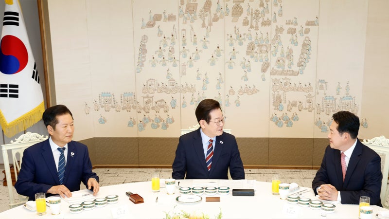 이 대통령-여야 대표, <b>민생경제협의체 구성 합의</b>…실무 협의 예정