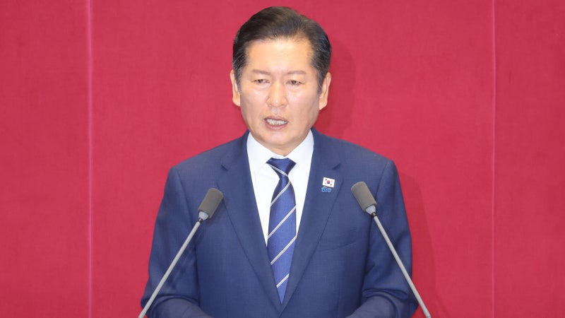 <b>정청래</b> "내란 청산, 정치보복 아냐…국힘, 단절 못하면 위헌정당"