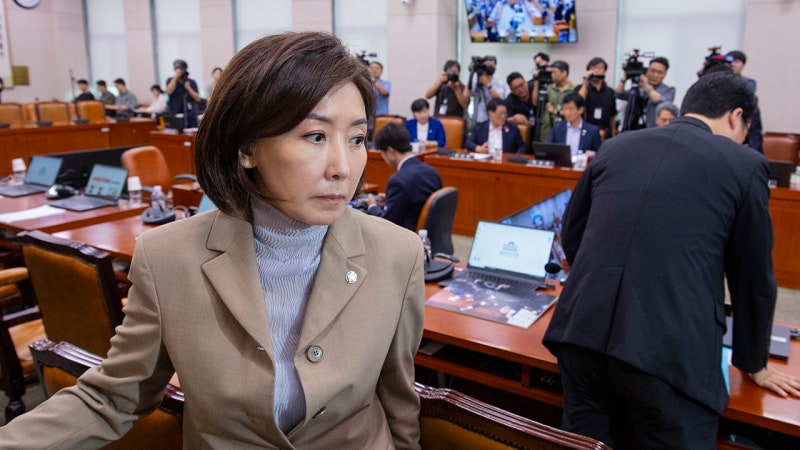 법사위 '<b>나경원 간사</b> 선임' 민주당 주도 <b>부결</b>…여야 고성 충돌