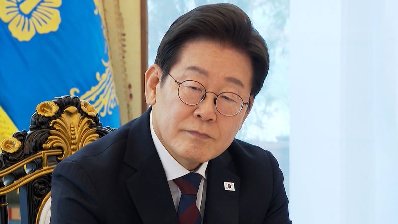 이 대통령 "관세, 조속해결…통화스와프 없이 <b>미국</b> <b>요구</b> 수용시 금융위...