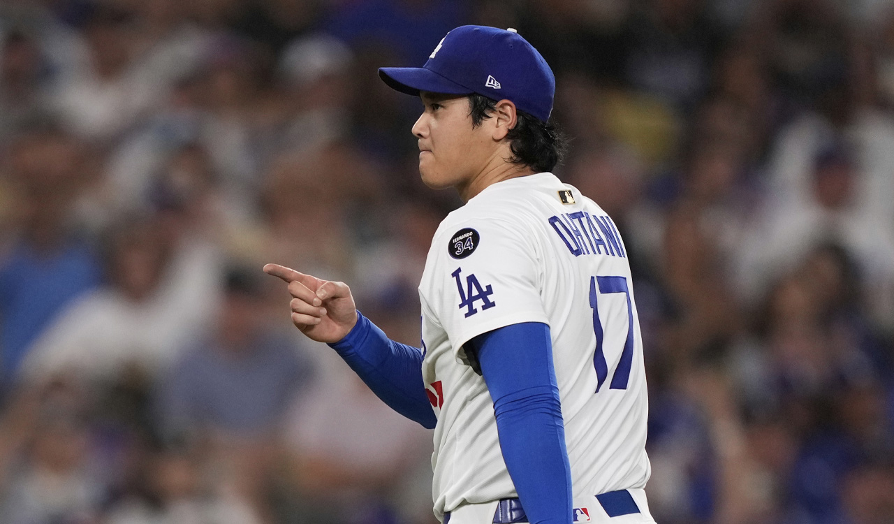 LA <b>다저스</b> 4년 연속 지구 우승 확정…<b>오타니</b> 54호포