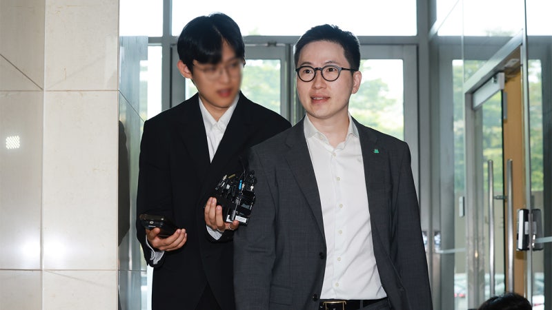 <b>특검</b>, <b>이원모</b> 전 비서관 첫 피의자 소환…'이종섭 도피' 조사