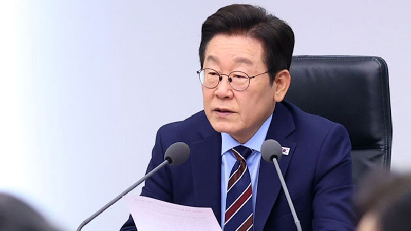 SBS 추석 여론조사…<b>대통령</b> 국정 <b>지지율</b>? 지방선거 전망?