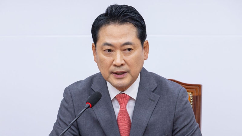 장동혁 "이재명 정권이 무너뜨린 <b>민생</b>, 국힘이 바로 세울 것"