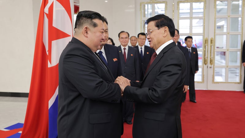<b>김정은</b>, <b>라오스</b> 시술릿 주석과 회담…"양국 전통 우의 더 발전시킬 것"