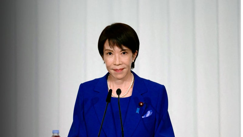 "일본 <b>다카이치</b>, <b>야스쿠니</b>신사 가을 제사 기간 <b>참배</b> 안 했다"