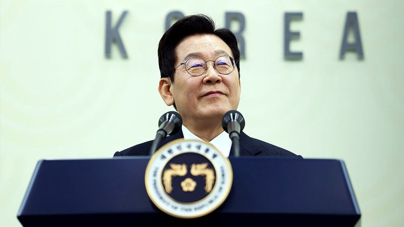 APEC 이후 이 <b>대통령</b> 지지율 상승…이유는