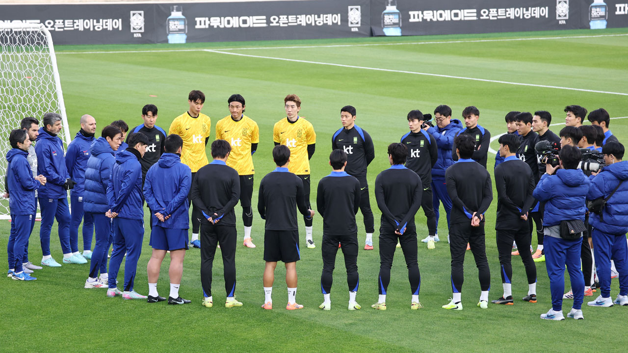 이강인·<b>조규성</b>까지 <b>합류</b>…홍명보호 첫 '완전체 훈련'