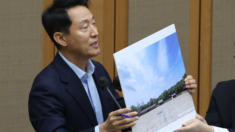 오세훈, <b>세운4구역 시뮬레이션</b> 공개…"숨막히게 할 경관 아냐"