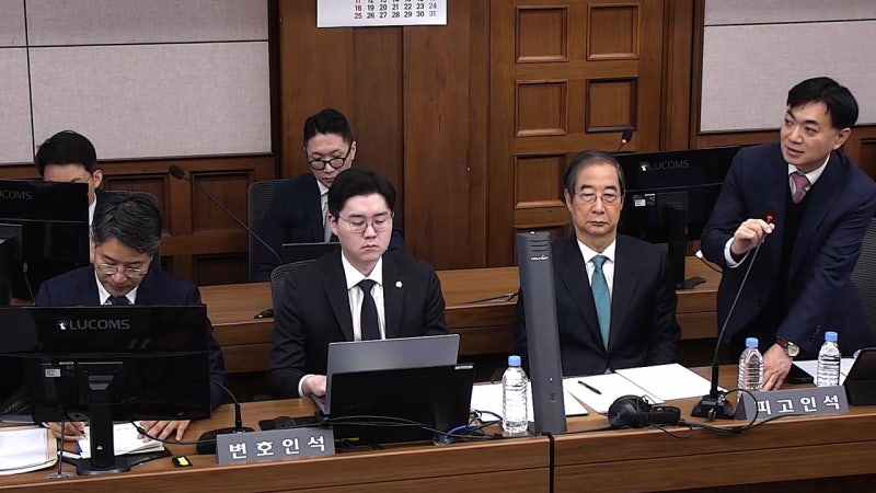 <b>한덕수</b>, 재판서 "<b>계엄</b> 만류" 재차 주장…헌재 위증은 인정