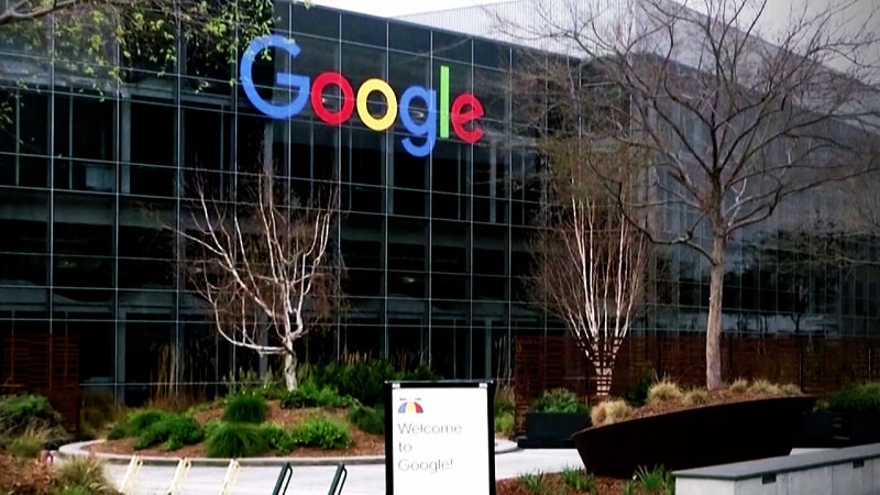 "잠자던 거인이 깨어났다"…AI 판 흔들리나