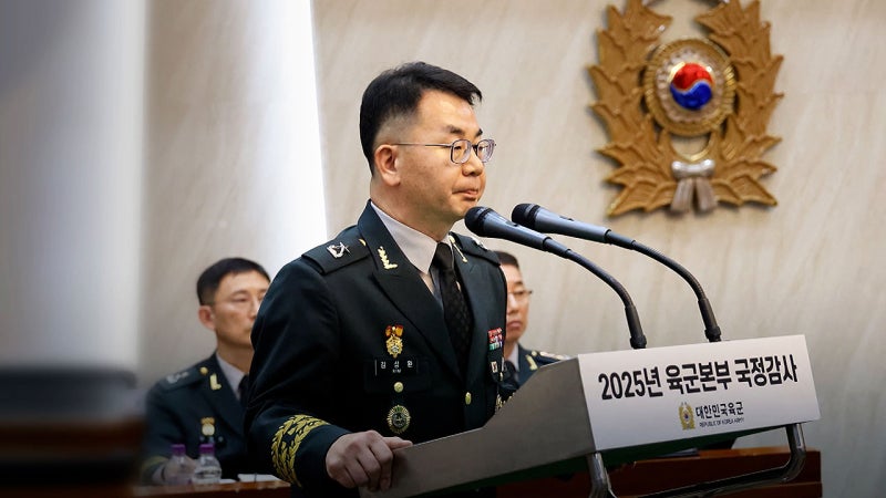 '<b>계엄버스</b>' 육군 법무실장, 준장→대령 '<b>강등</b>' 중징계