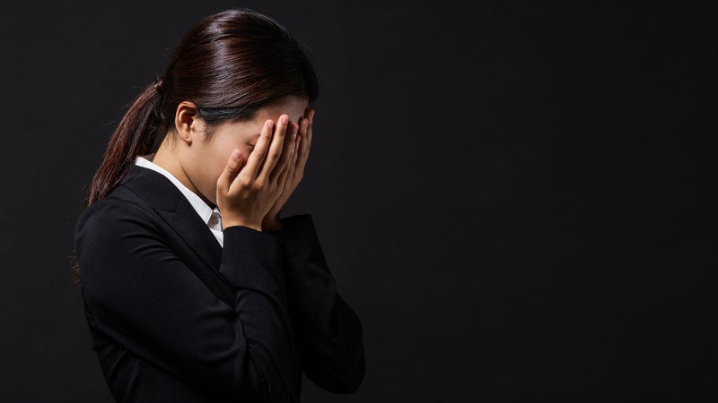 "자고 만남 추구해?" <b>성희롱</b>·괴롭힘 간부…법원 "<b>해고 정당</b>"