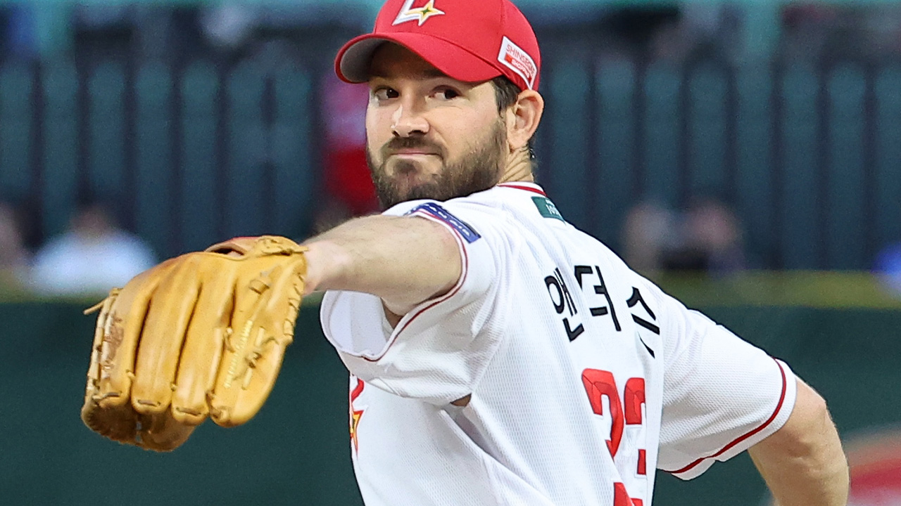 SSG <b>앤더슨</b>, MLB <b>디트로이트</b>와 계약…올겨울 세 번째 '역수출'