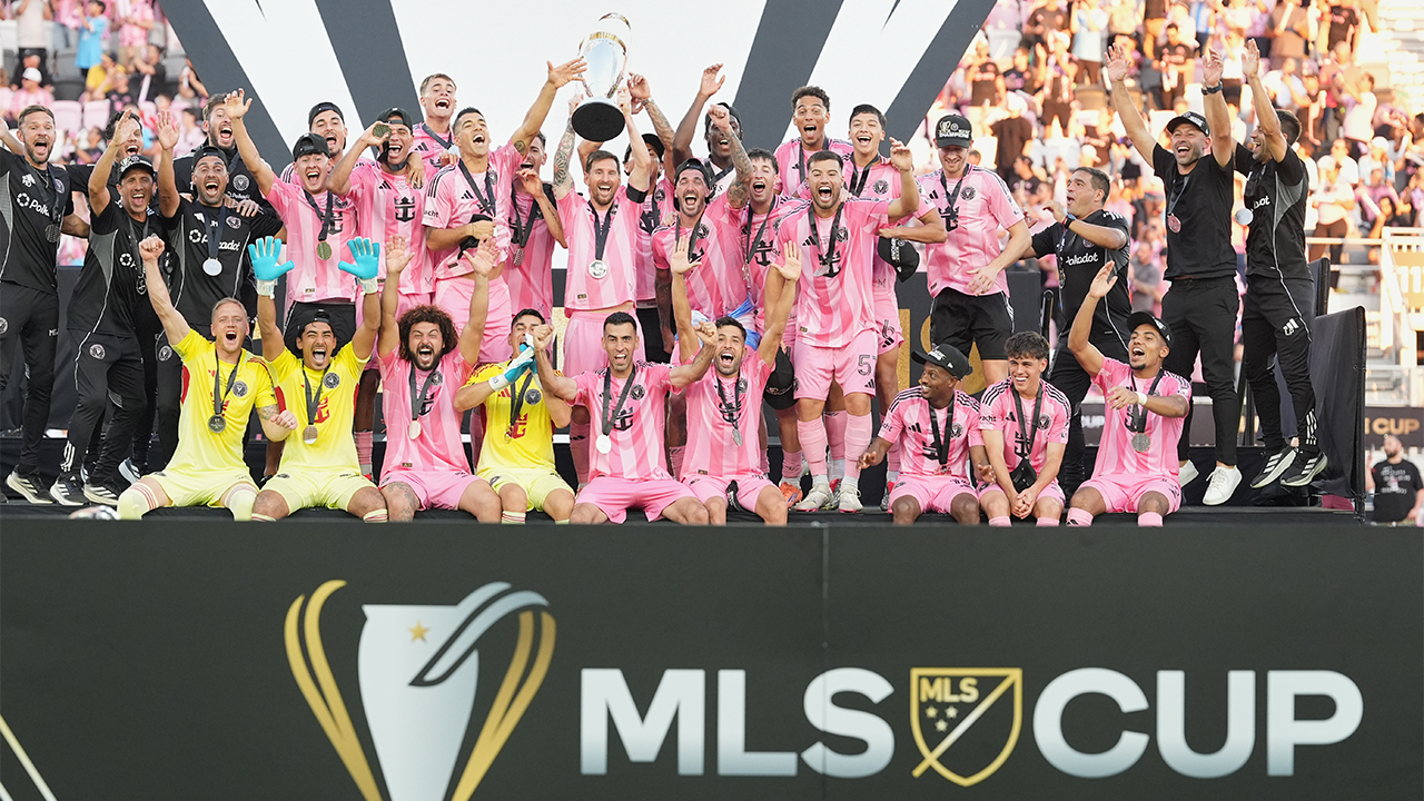 인터 <b>마이애미</b>, 밴쿠버 꺾고 <b>MLS</b>컵 <b>우승</b>…'2도움' <b>메시</b> MVP