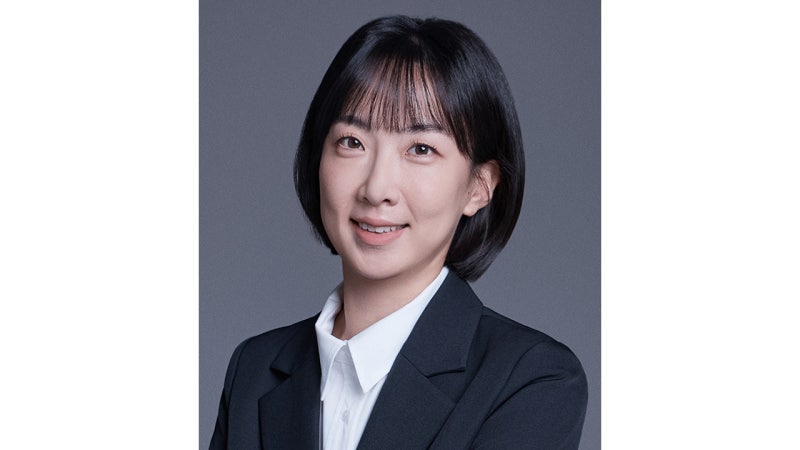 <b>국방부 대변인</b>에 <b>정빛나</b> 씨…기자 출신 30대 여성 파격 임용