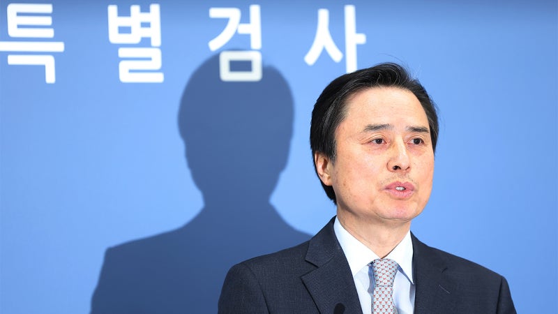 "<b>김건희</b>, <b>계엄</b> 선포에 '다 망쳤다' <b>분노</b>…윤석열과 싸워"