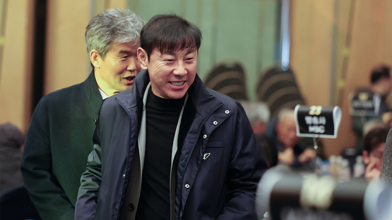 '<b>신태용 폭행 논란</b>' 스포츠윤리센터에서 조사…협회는 협조