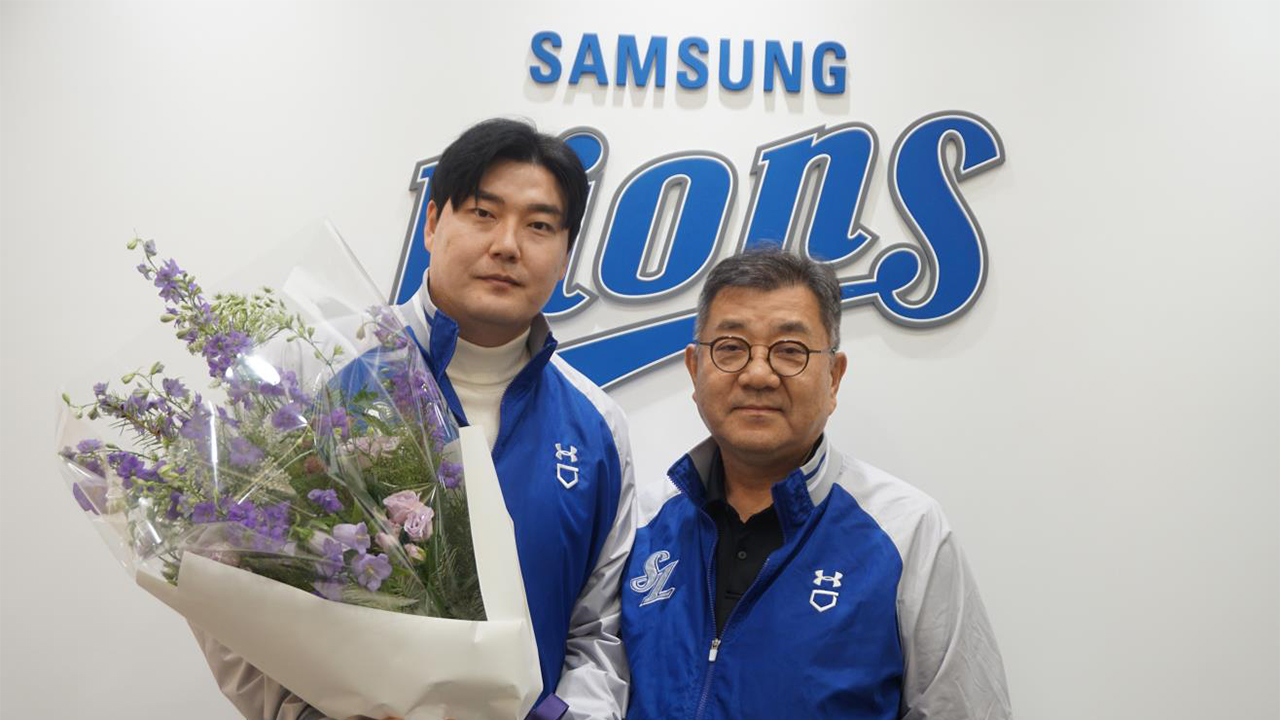 프로야구 삼성, 내부 FA <b>김태훈</b>·<b>이승현</b>과 <b>계약</b>