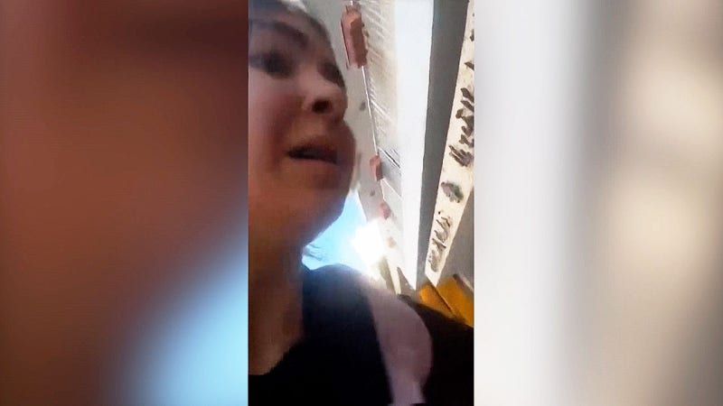 "아빠!" 공포에 질린 소녀…폭탄 퍼붓자 "제발 병원은" 관련 대표 이미지