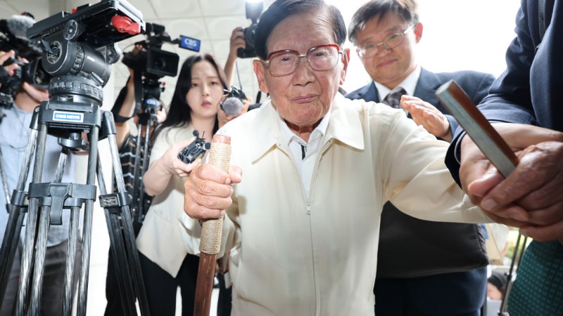 [속보] 합수본, '국힘 당원 가입' 95세 <b>이만희</b> 신천지 총회장 <b>구속영장</b>