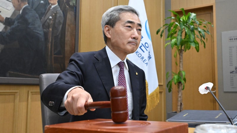 '물가 높고 성장 개선'…한은, 기준<b>금리</b> 0.25%p <b>인상</b>