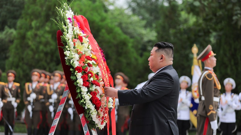 <b>김정은</b>, 정전일에 참전열사묘 등 참배…"6·25, 위대한 승리"