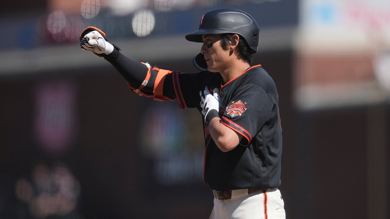 <b>이정후</b>, MLB 애리조나와 DH 1차전 멀티히트…2차전서는 <b>쐐기타</b>
