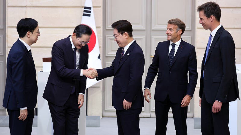 이 대통령, 한·프랑스 비즈니스라운드테이블…<b>이재용</b> 참석