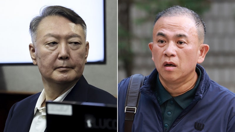 '여론조사 무상 수수' <b>윤석열 2심</b> 징역 4년 <b>구형</b>…10월 7일 선고