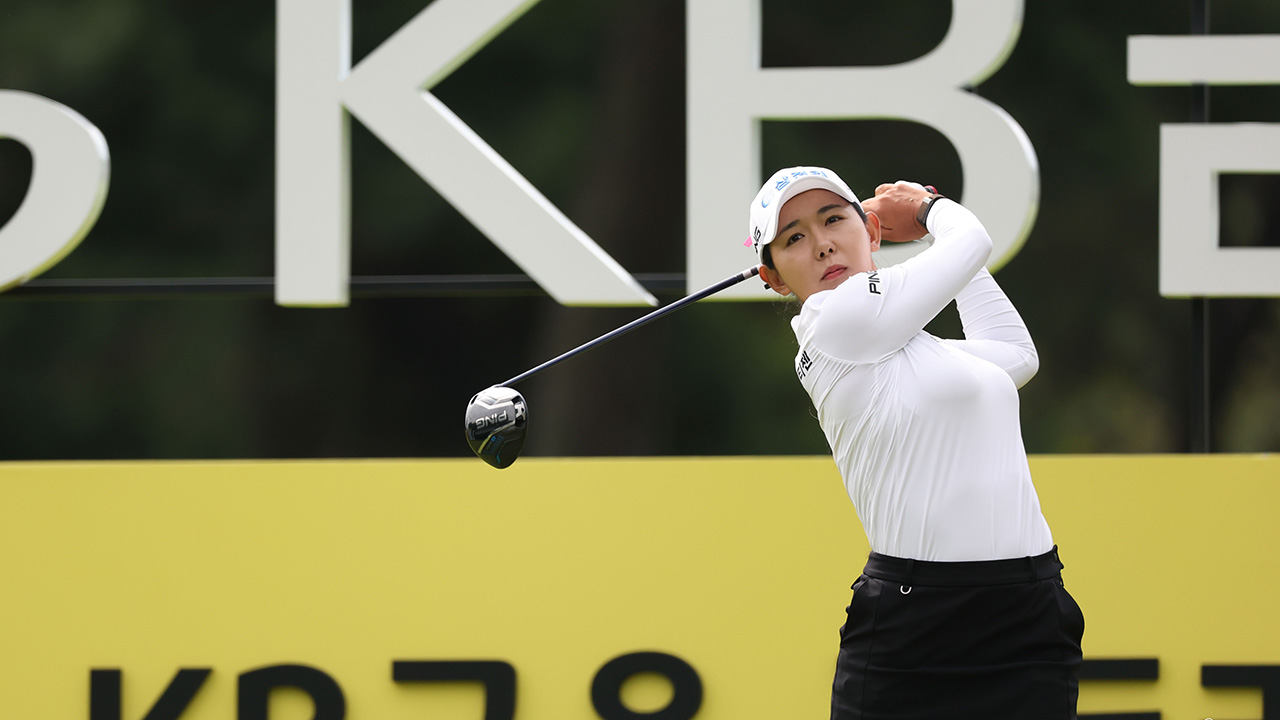 여자 골프 <b>박보겸</b>, 생애 첫 <b>메이저</b> 정상…<b>KB금융</b> 챔피언십 <b>우승</b>