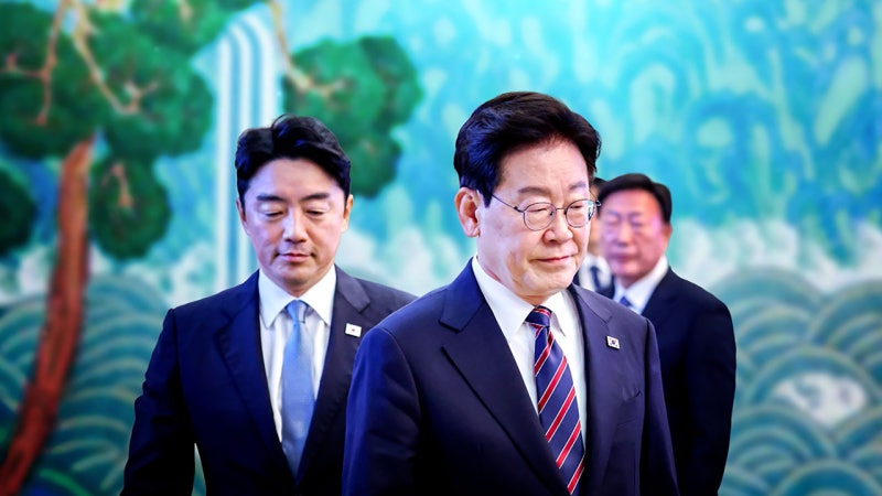 <b>강훈식</b> 청와대 비서실장 <b>사의</b> 표명…"책임지는 차원"