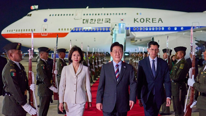이 대통령 "<b>한-멕시코 FTA</b> 협상 재개 필요…방산·전기차 협력도"