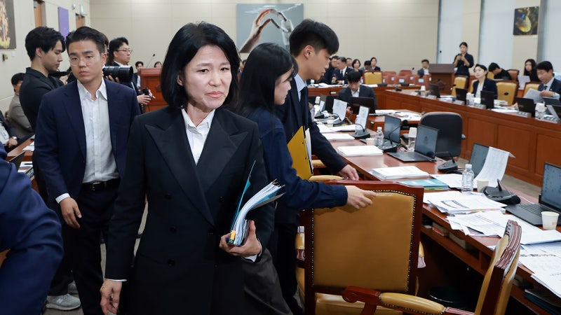 과방위, '<b>이진숙</b> 국감 <b>제척안</b>' 범여권 주도 의결…"이해충돌 소지"